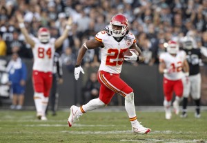 Dec 15, 2013; Oakland, CA, USA; Chiefs running back Jamaal Charles (25) against the Oakland Raiders at O.co Coliseum. Credit: Cary Edmondson-USA TODAY Sports