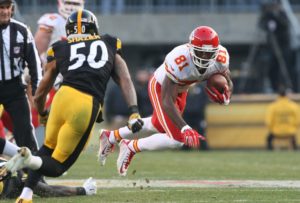 Dec 21, 2014; Pittsburgh; Chiefs wide receiver Jason Avant (81) against the Pittsburgh Steelers at Heinz Field. Credit: Jason Bridge-USA TODAY Sports