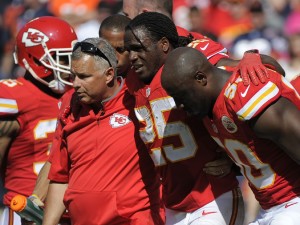 Oct. 11, 2015; Kansas City, MO; Chiefs running back Jamaal Charles (25) is helped off the field in the second half against the Chicago Bears at Arrowhead Stadium. (AP Photo/Ed Zurga)
