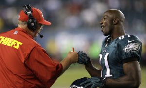 Sept. 19, 2013; Philadelphia; Chiefs coach Andy Reid and then-Eagles wide receiver Jason Avant exchange postgame greetings at Lincoln Financial Field. (AP Photo/Matt Rourke)